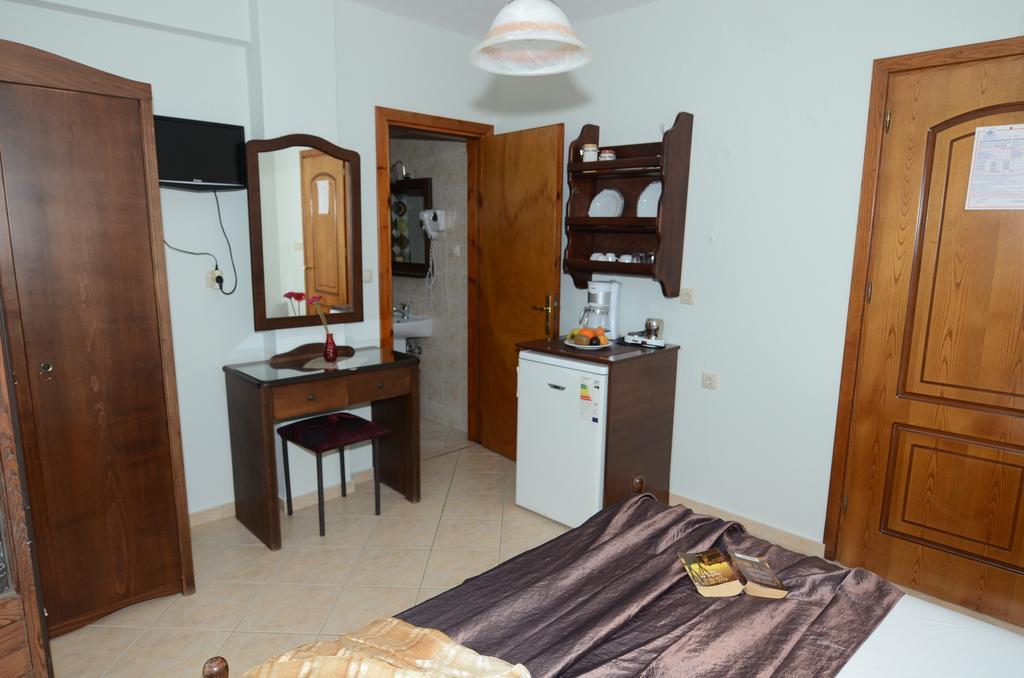 Nostos Rooms Ammouliani Exterior photo